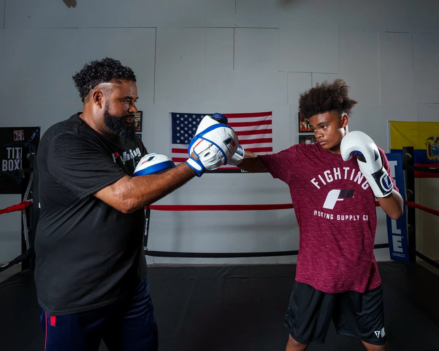 Fighting Freedom Leather Focus Mitts 17 Fighting Freedom Leather Focus Mitts - Image 15