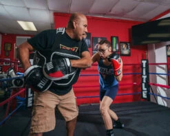 TITLE Boxing Aerovent Excel Incredi-Mitts 2.0 18 TITLE Boxing Aerovent Excel Incredi-Mitts 2.0 -Boxing Shop TAEPM2BKRD 1