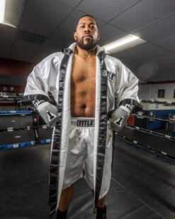 TITLE Boxing Full Length Robe -Boxing Shop TSRFLWHBK